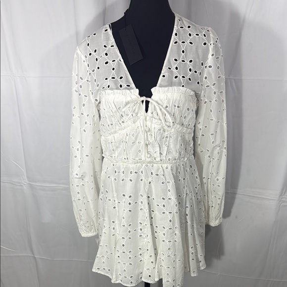Gianni Bini Katrina White Eyelet Dress Size M - Picture 1 of 13